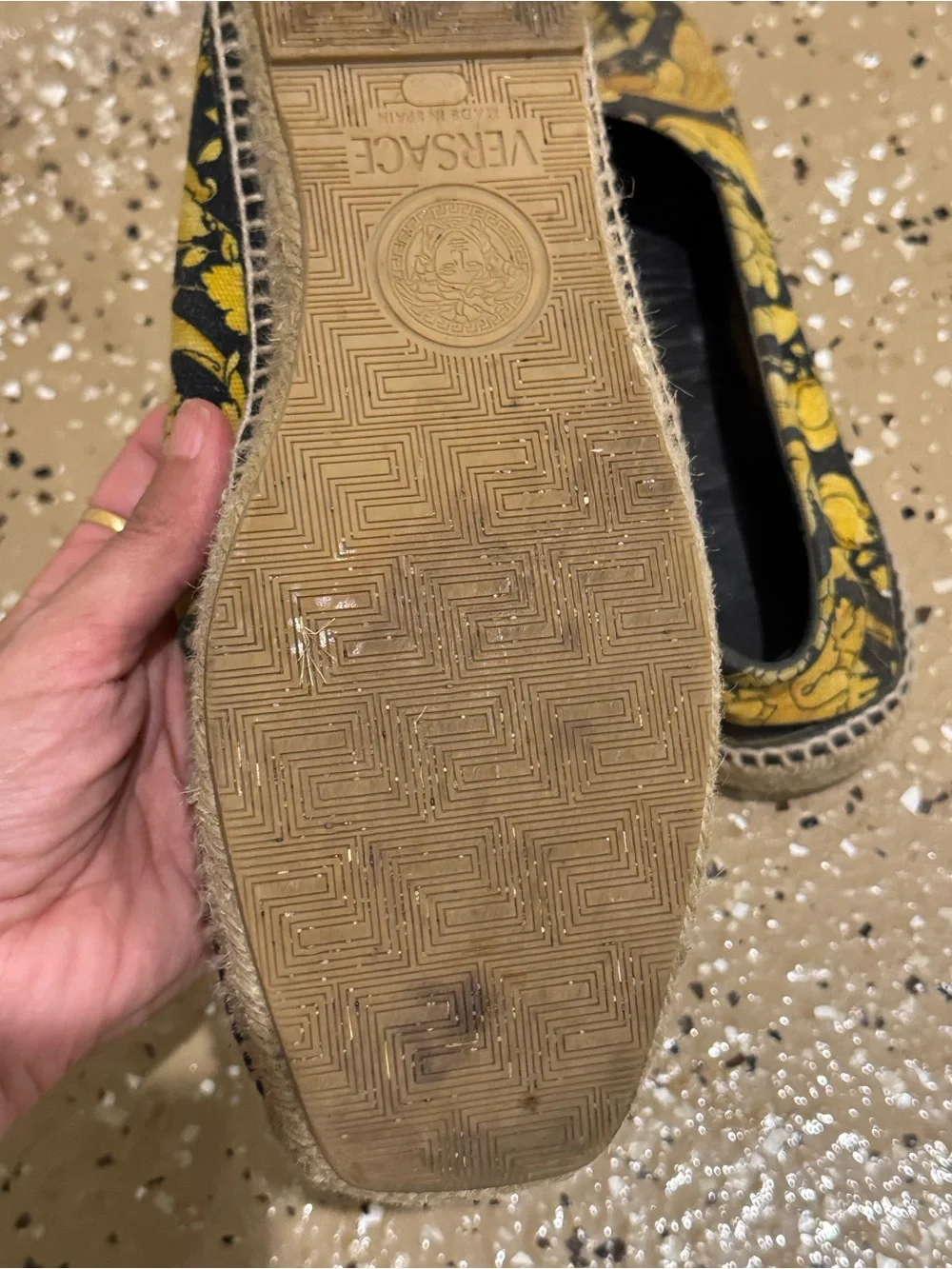 Versace Yellow and Black Floral Espadrille Slip-Ons